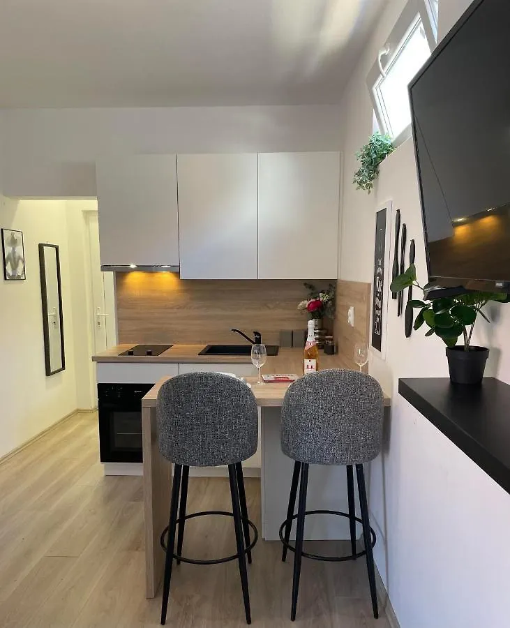 Apartman'S M4 Stay By The Sea Kali Lägenhet